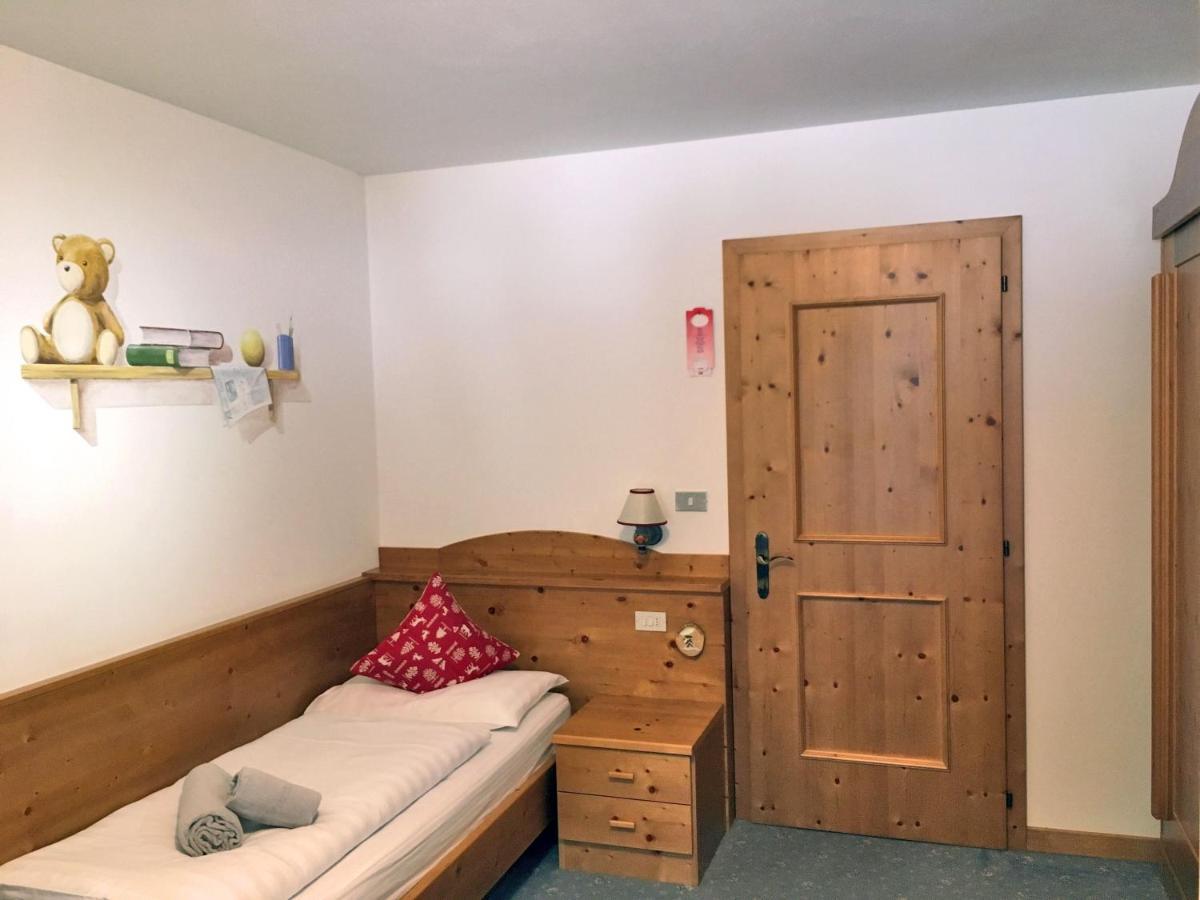 Rifugio Monti Pallidi Inn Canazei